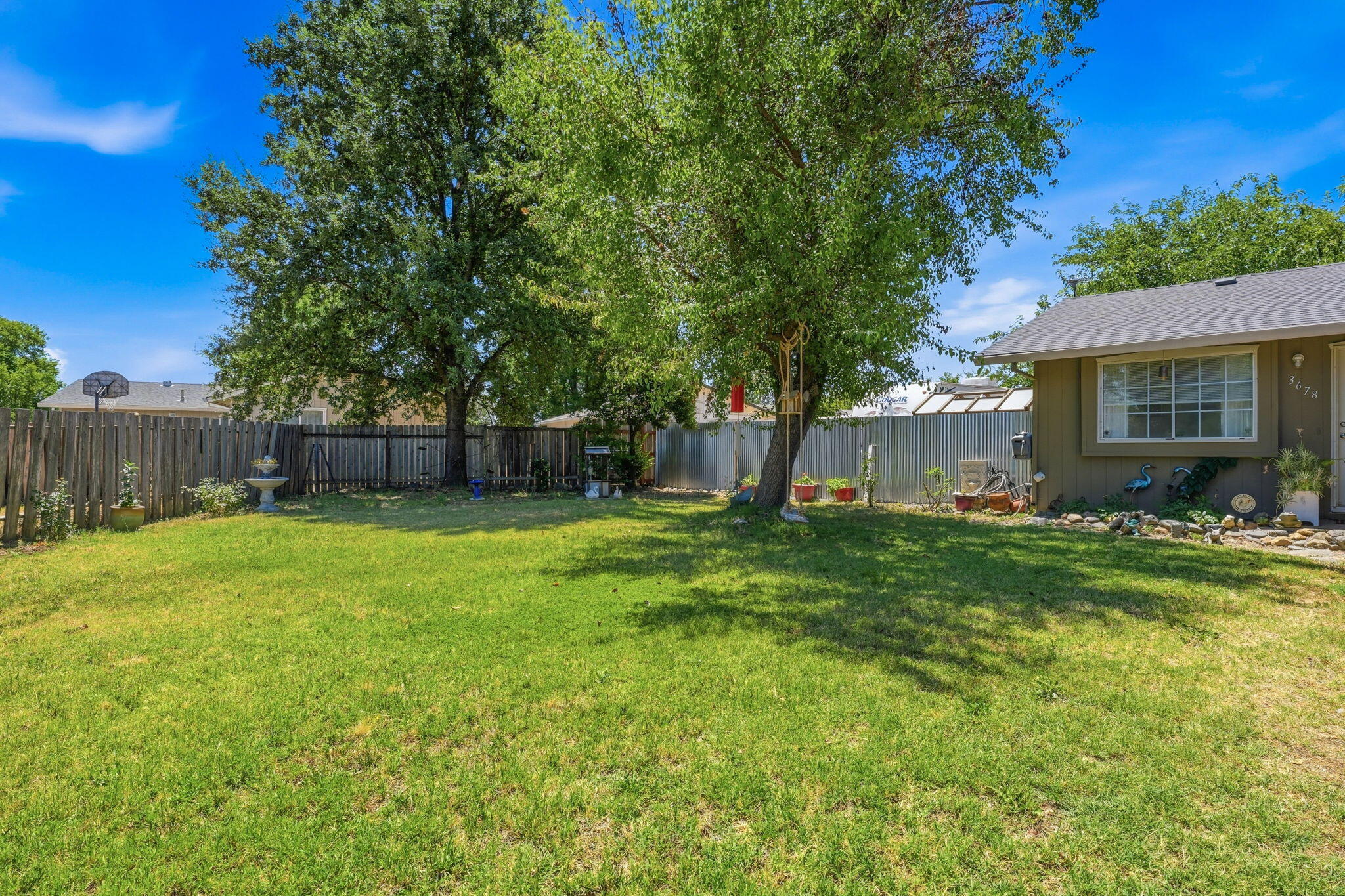 3678 Rabbit Lane Cottonwood, CA 96022 - Photo 2 of 16 Spacious Front Yard