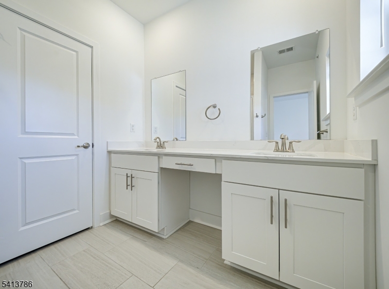 67 Veterans Way Morris Plains, NJ 07950 - Photo 29 of 33