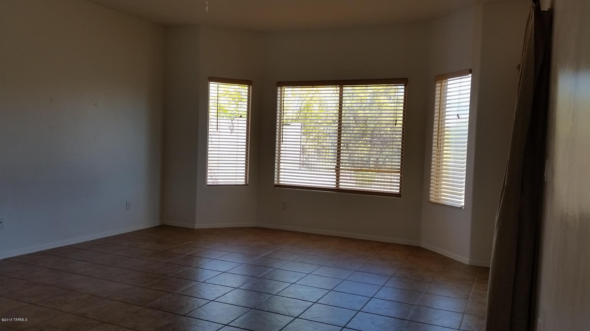 11648 North Peaceful Night Road Tucson, AZ 85737 - Photo 13 of 29