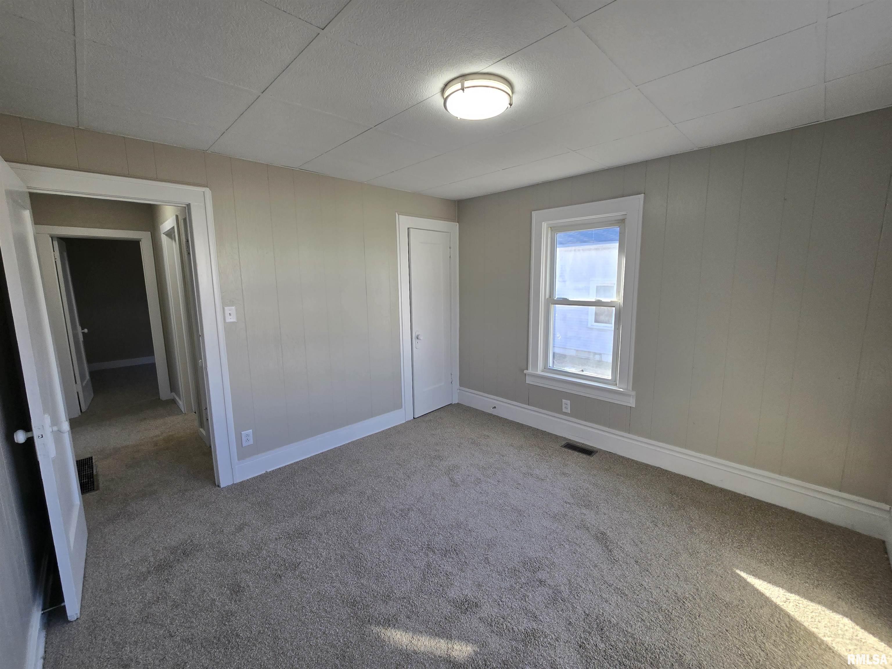 1022 Market Street Pekin, IL 61554 - Photo 11 of 17