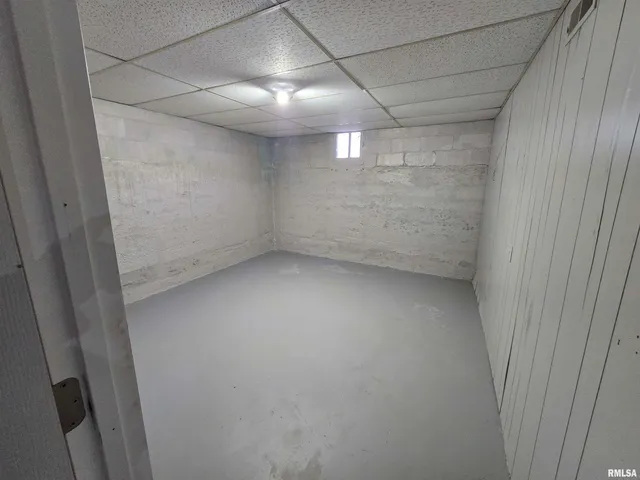 $94,900 | 1022 Market Street, Pekin, IL 61554