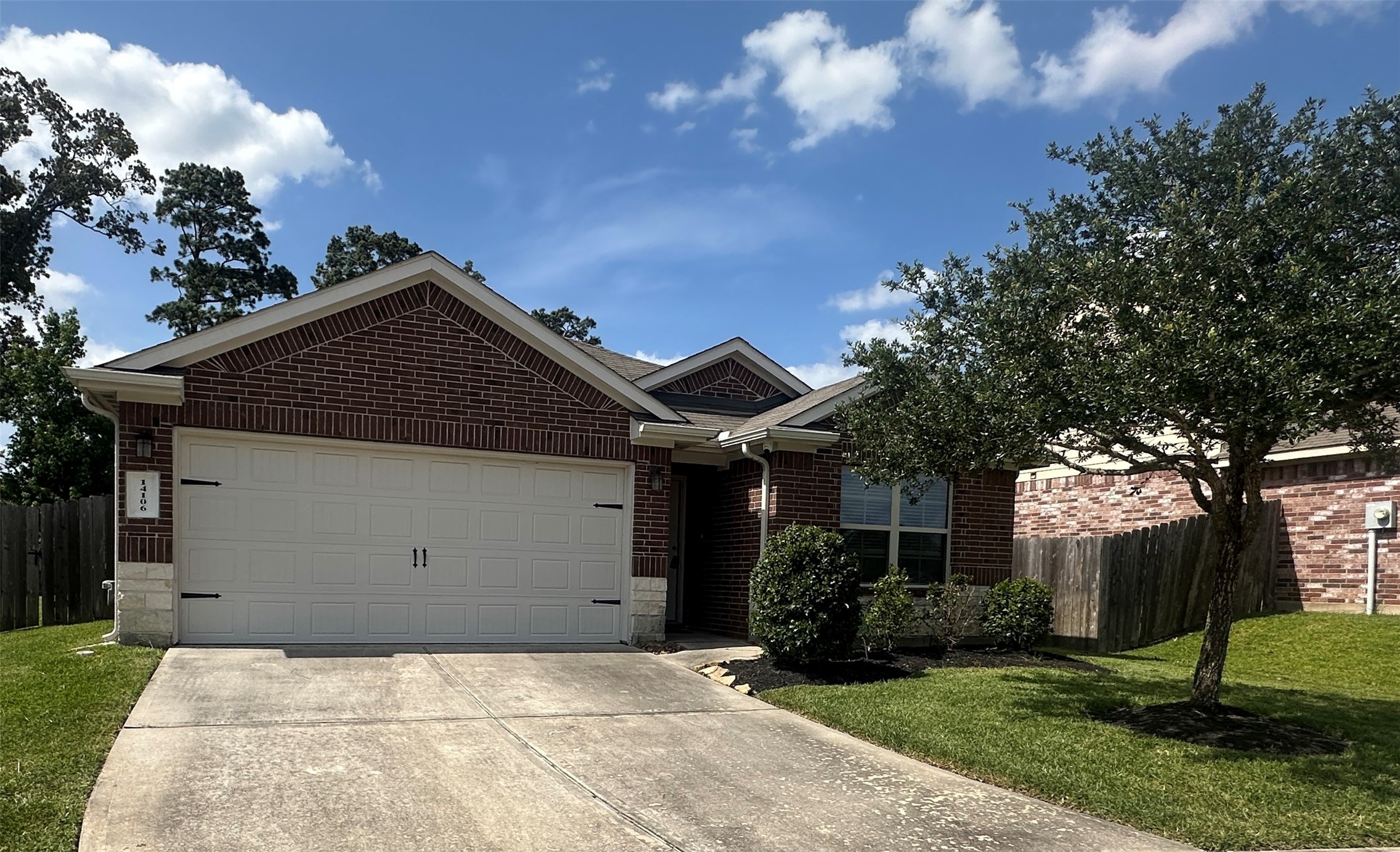 14106 Locke Point Court Conroe, TX 77384 - Photo 1 of 39