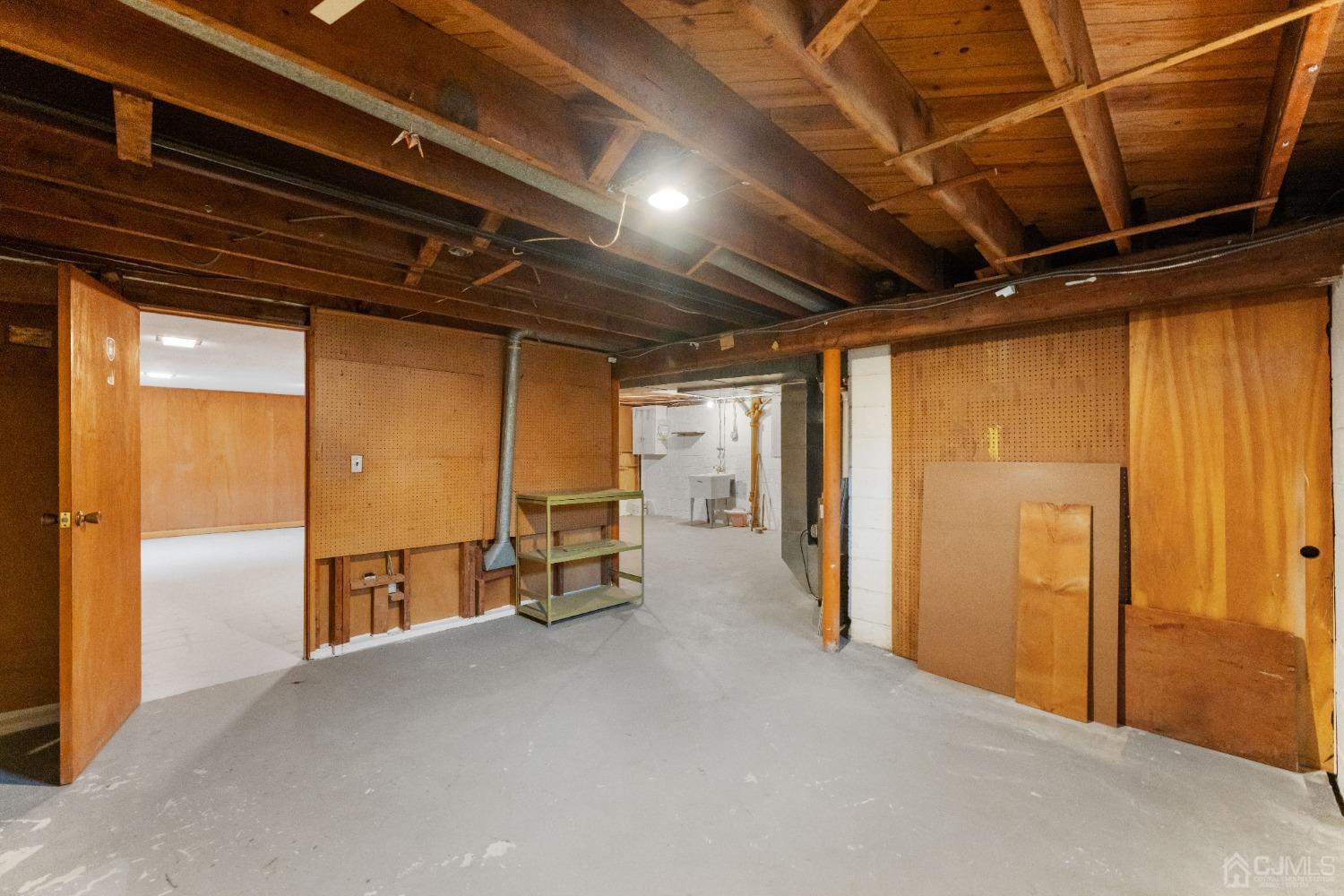 25 Oxford Road Colonia, NJ 07067 - Photo 24 of 26 Gallery Image 24