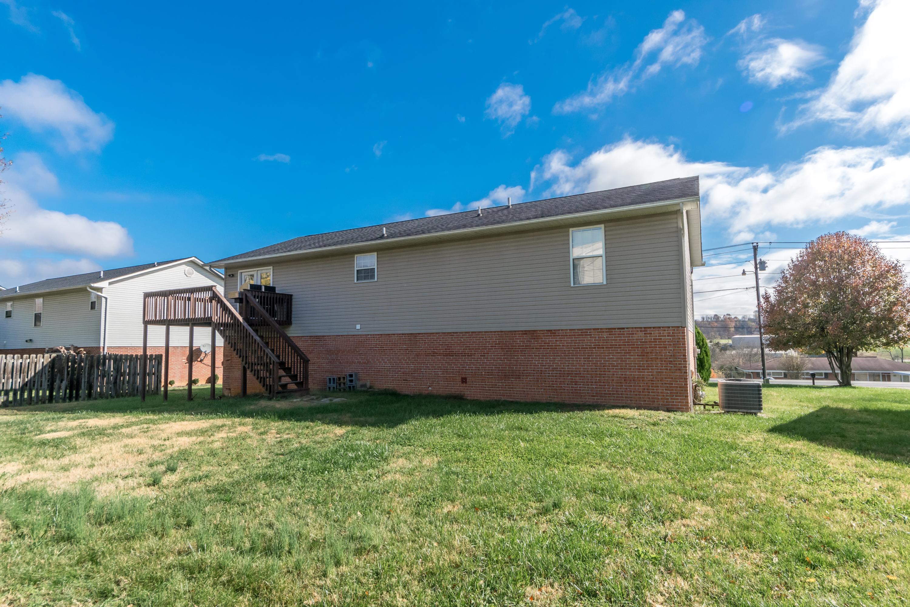 327 Gray Station Road Gray, TN 37615 - Photo 15 of 16 DSC_0738