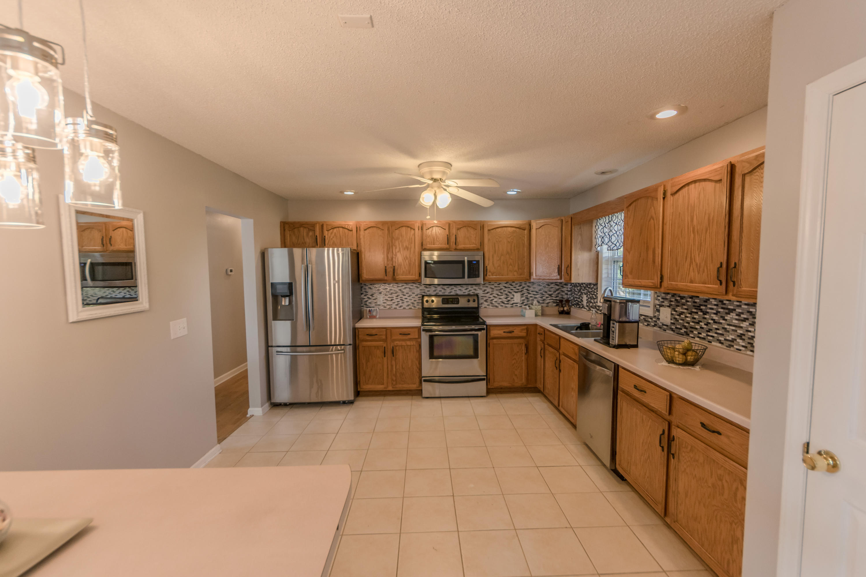 327 Gray Station Road Gray, TN 37615 - Photo 6 of 16 DSC_0748