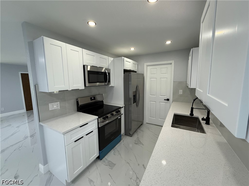 2008 Lotus Road Fort Myers, FL 33905 - Photo 7 of 29 Gallery Image 7