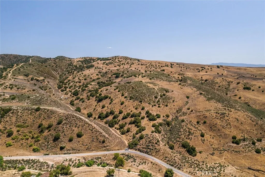 0 Gillis Cyn Road Shandon, CA 93461 - Photo 24 of 53 a view of a large mountain with mountains in the background