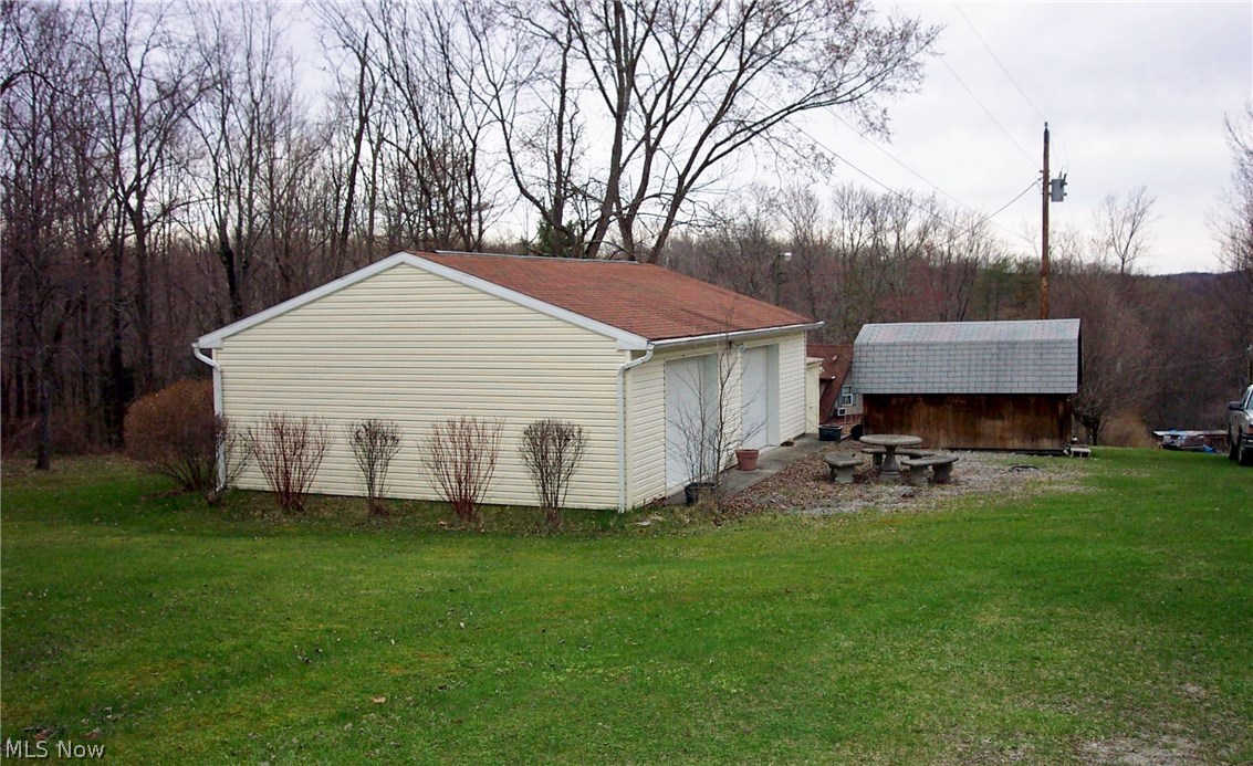 5122 Elk Road Southwest Carrollton, OH 44615 - Photo 4 of 13 Gallery Image 4