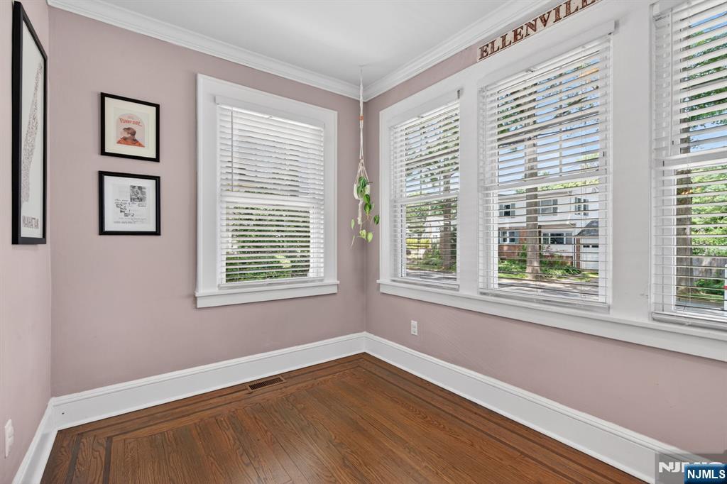 54 Van Riper Avenue Rutherford, NJ 07070 - Photo 10 of 49