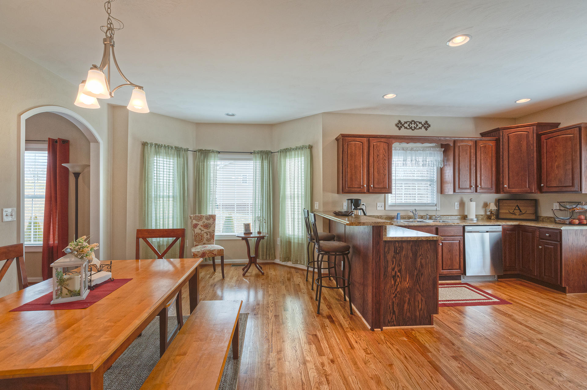 180 Ridgley Lane Fincastle, VA 24090 - Photo 4 of 25 Large Kitchen