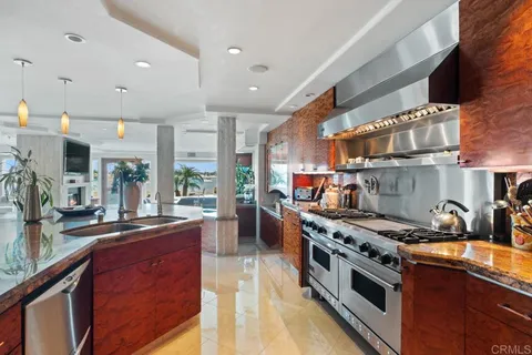 $9,995,000 | 2741 Bayside Walk, San Diego, CA 92109