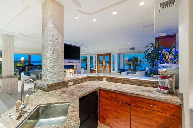 $9,995,000 | 2741 Bayside Walk, San Diego, CA 92109