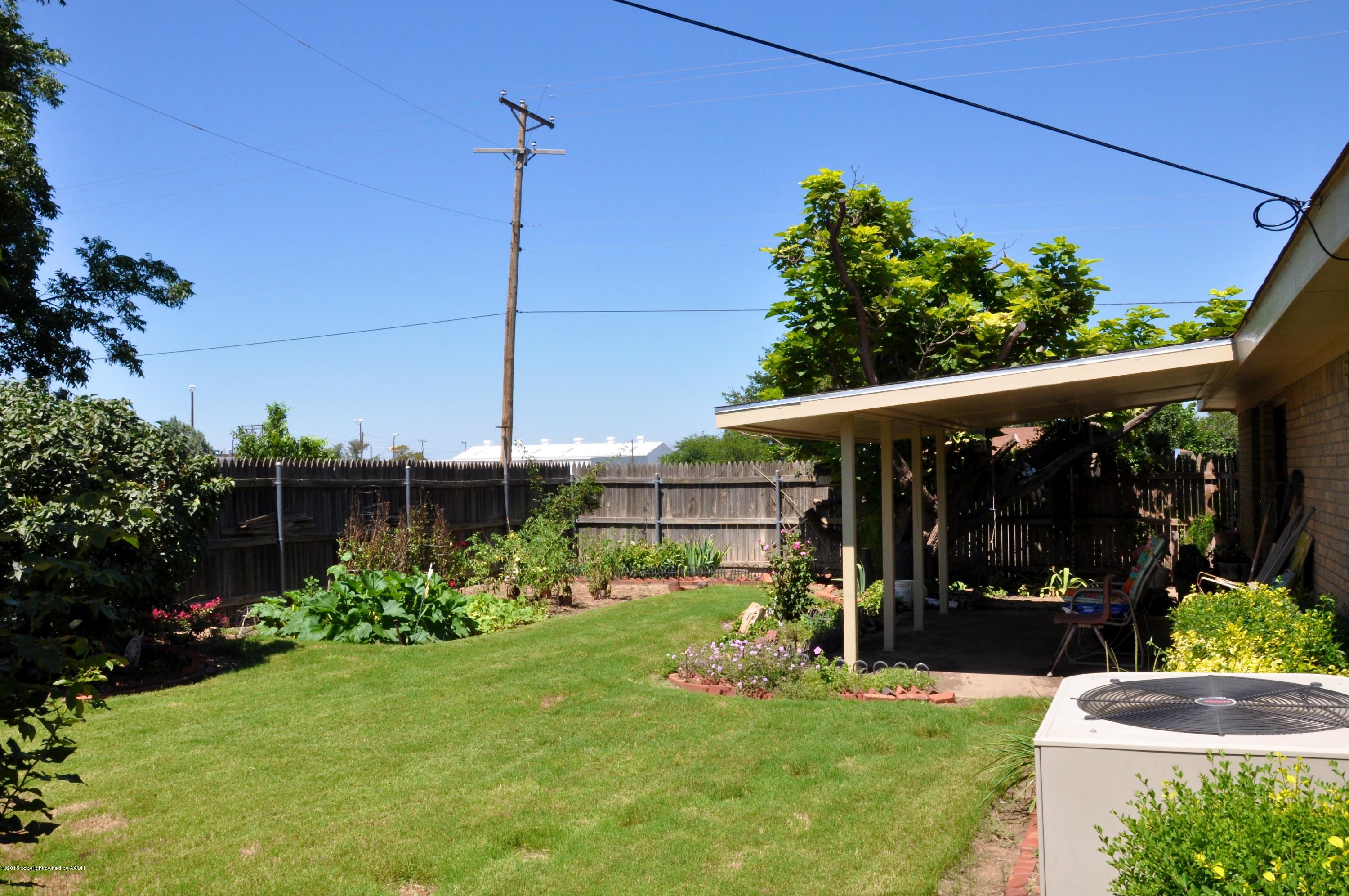 5100 Kirk Drive Amarillo, TX 79110 - Photo 20 of 22 Back yard