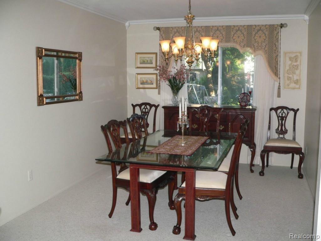 2072 Rutgers Drive Troy, MI 48085 - Photo 4 of 14 4.jpg