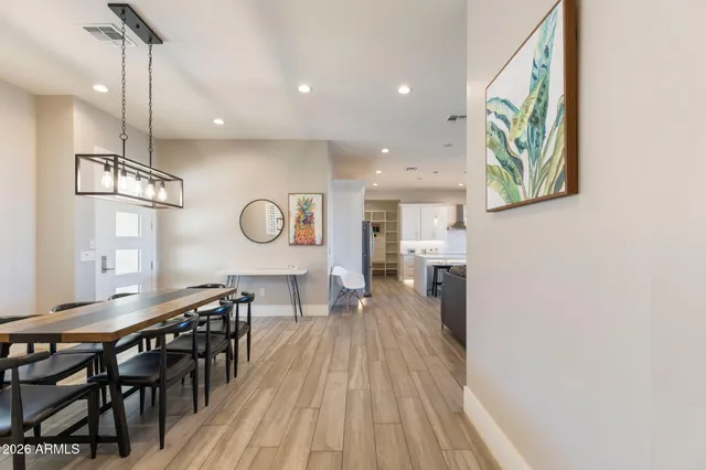 $869,900 | 2252 East South Mountain Avenue, Phoenix, AZ 85042