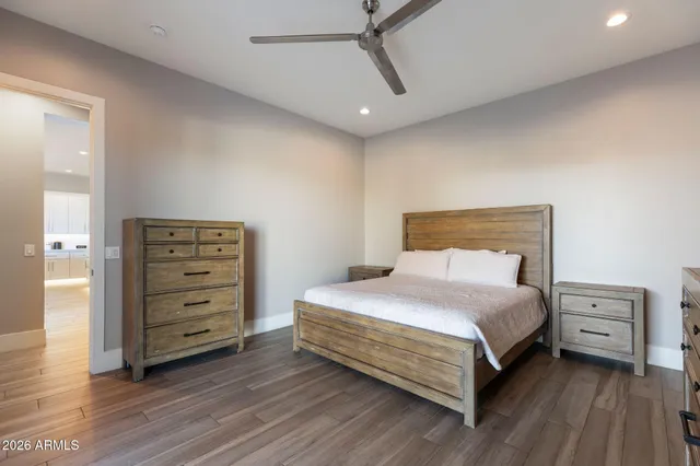 $869,900 | 2252 East South Mountain Avenue, Phoenix, AZ 85042