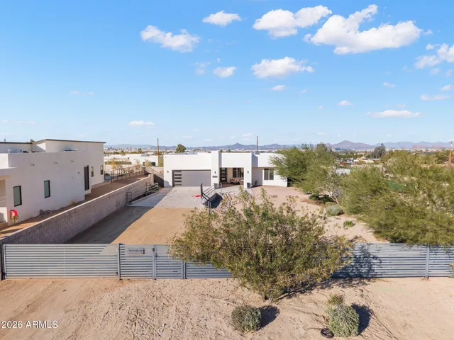$869,900 | 2252 East South Mountain Avenue, Phoenix, AZ 85042