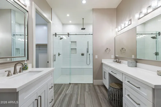 $869,900 | 2252 East South Mountain Avenue, Phoenix, AZ 85042