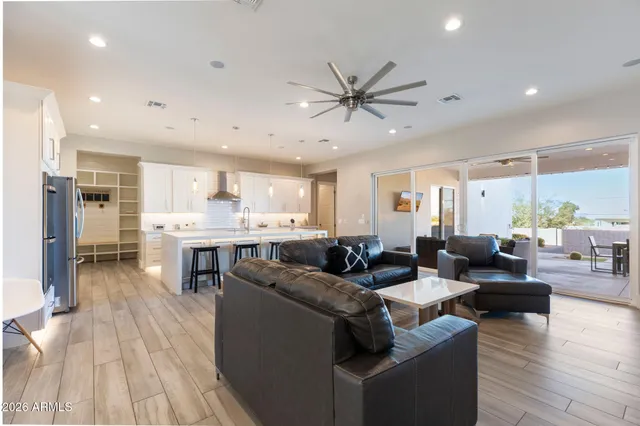 $849,000 | 2252 East South Mountain Avenue, Phoenix, AZ 85042