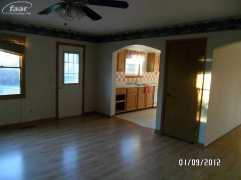 5898 Bentley Lake Road Howell, MI 48843 - Photo 7 of 14 20181577-6.JPG