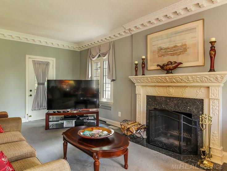 1216 Devonshire Road Grosse Pointe Park, MI 48230 - Photo 8 of 61