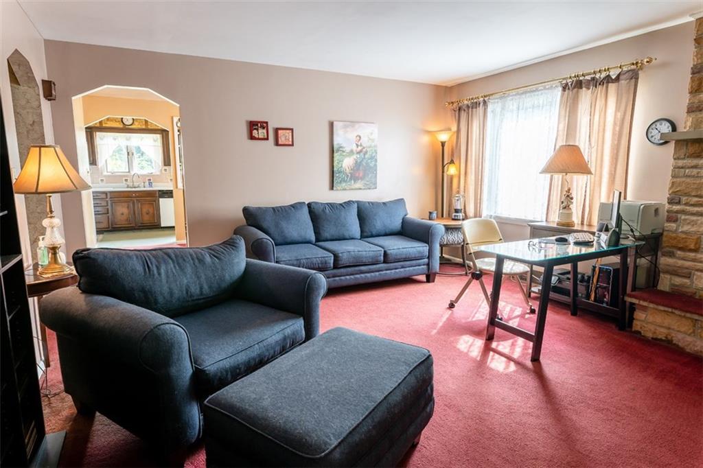 5356 Hardt Road Gibsonia, PA 15044 - Photo 3 of 25 Gallery Image 3