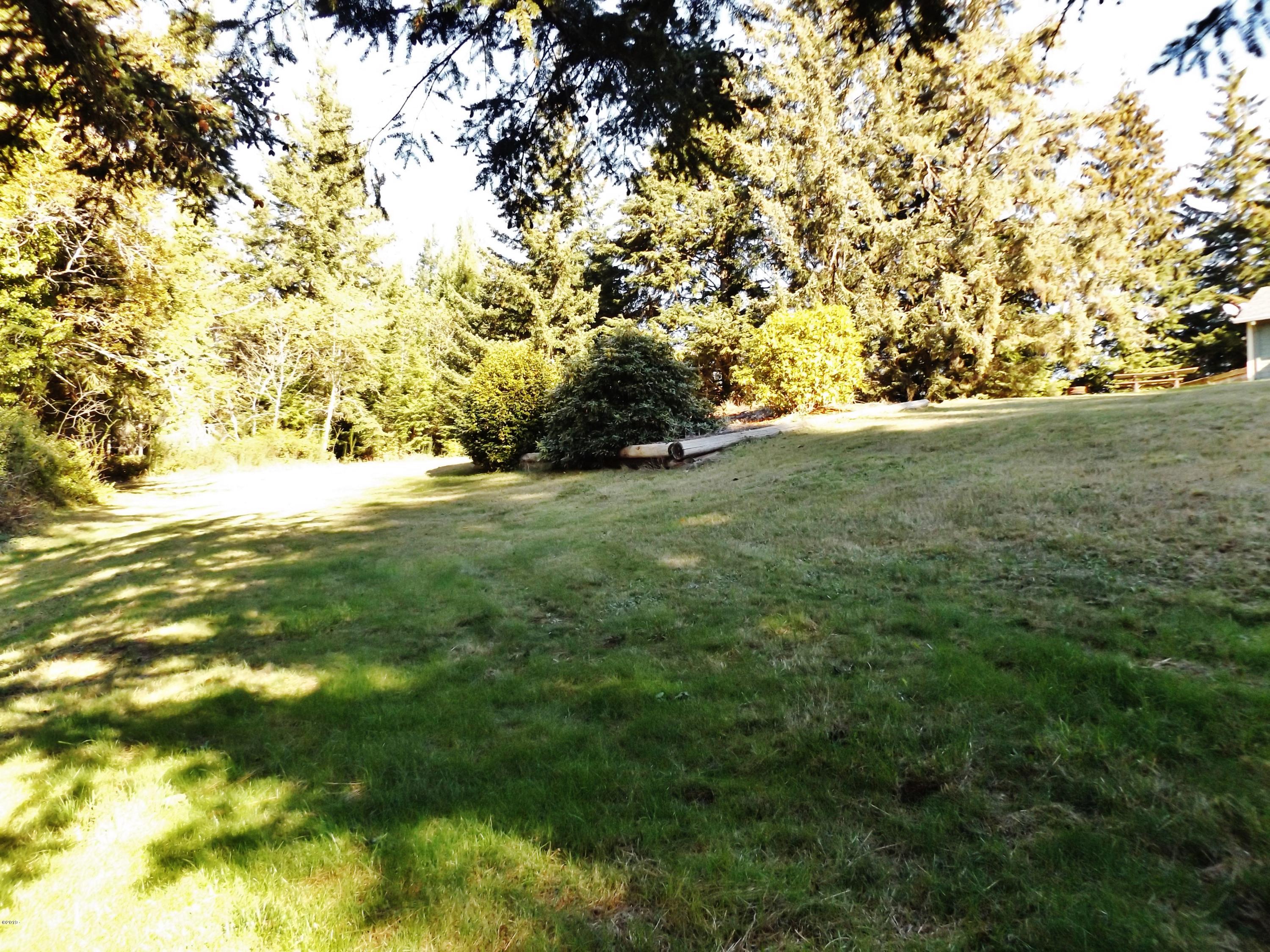 353 East Darkey Creek Road Waldport, OR 97394 - Photo 2 of 35 Front Yard