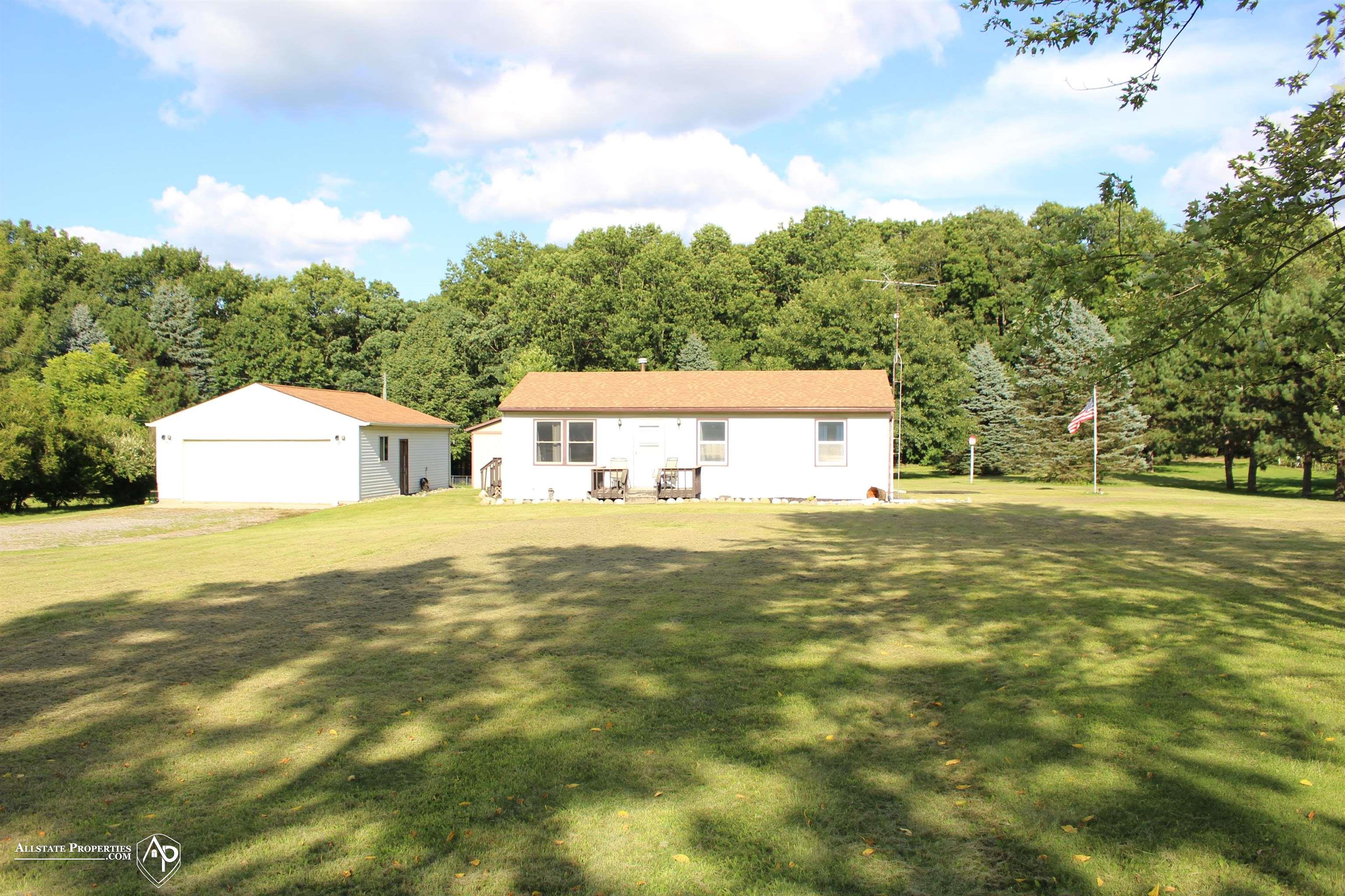 5830 Fostoria Road Columbiaville, MI 48421 - Photo 27 of 31 50151406-130c86c9-e7da-40fe-a651-bac40398ff04.JPG