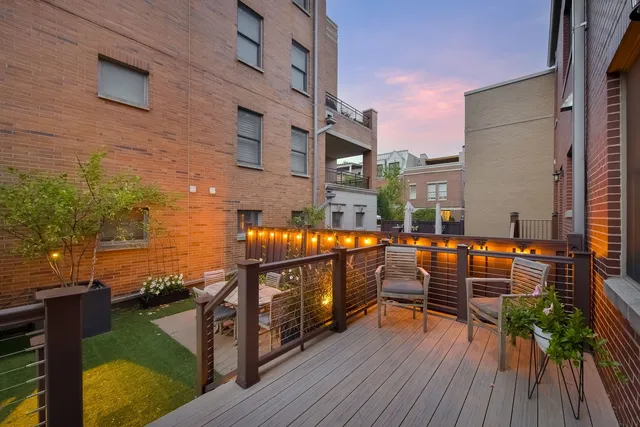 $8,000 | 460 Pennsylvania Avenue, Unit A1, Glen Ellyn, IL 60137