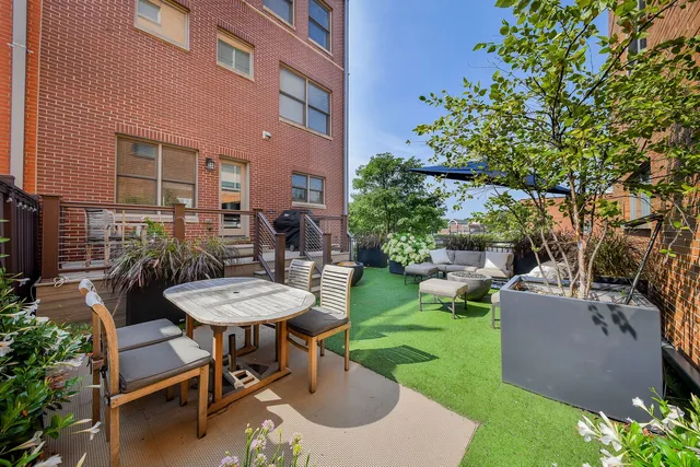 $8,000 | 460 Pennsylvania Avenue, Unit A1, Glen Ellyn, IL 60137