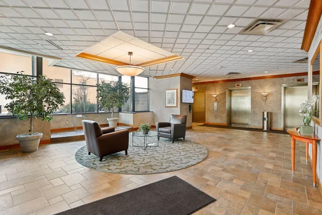 $214,900 | 78 10th Street East, Unit 1710, St. Paul, MN 55101