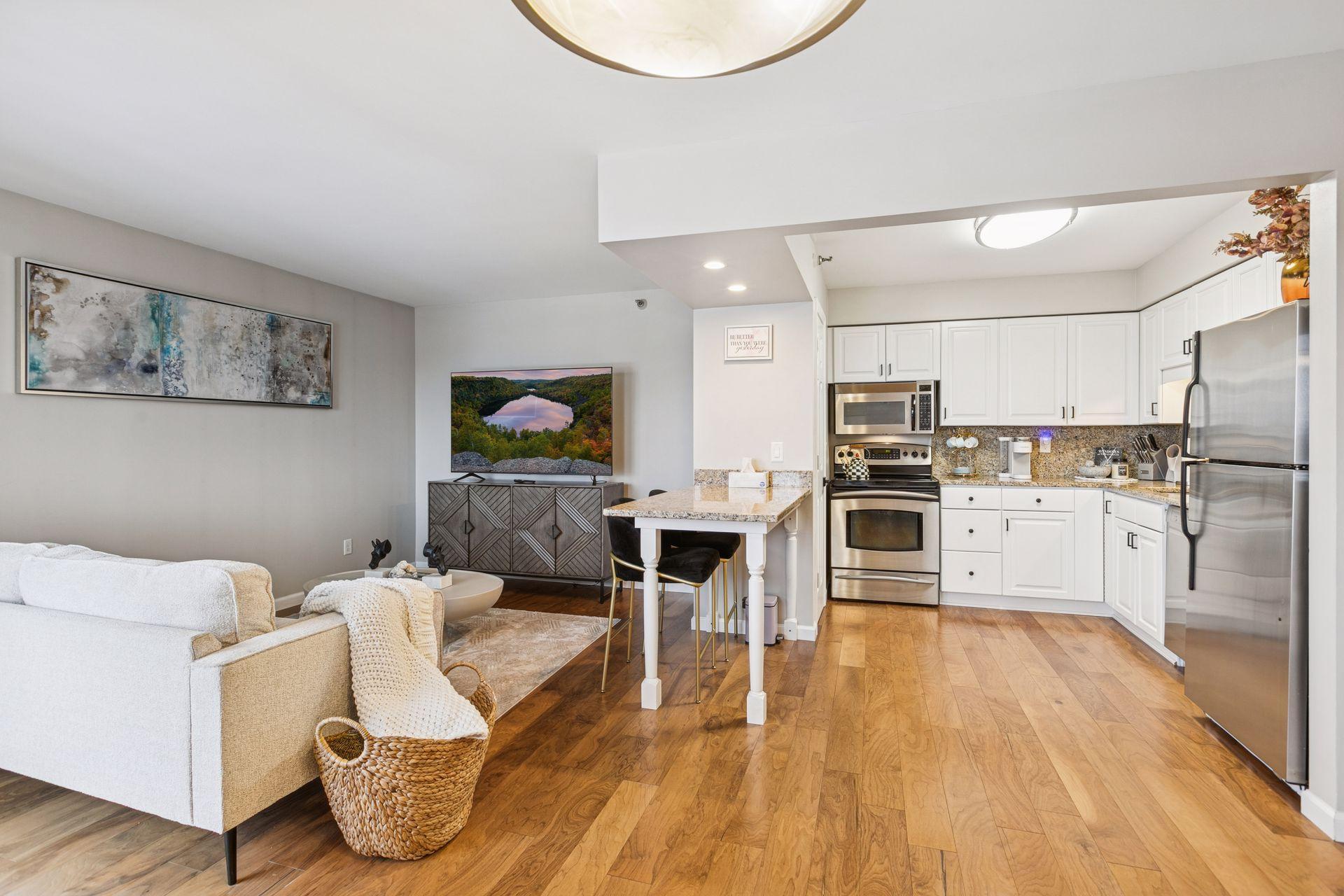 78 10th Street East, Unit 1710 St. Paul, MN 55101 - Photo 8 of 64