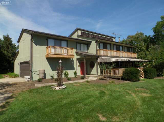 12030 Caldwaller Road Fenton, MI 48430 - Photo 1 of 52 21137160.JPG