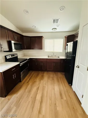 $1,300 | 2021 East Ambush Street, Unit 1, Pahrump, NV 89048