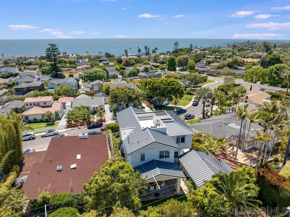 5769 Waverly Avenue La Jolla, CA 92037 - Photo 29 of 30 an aerial view of residential houses with outdoor space
