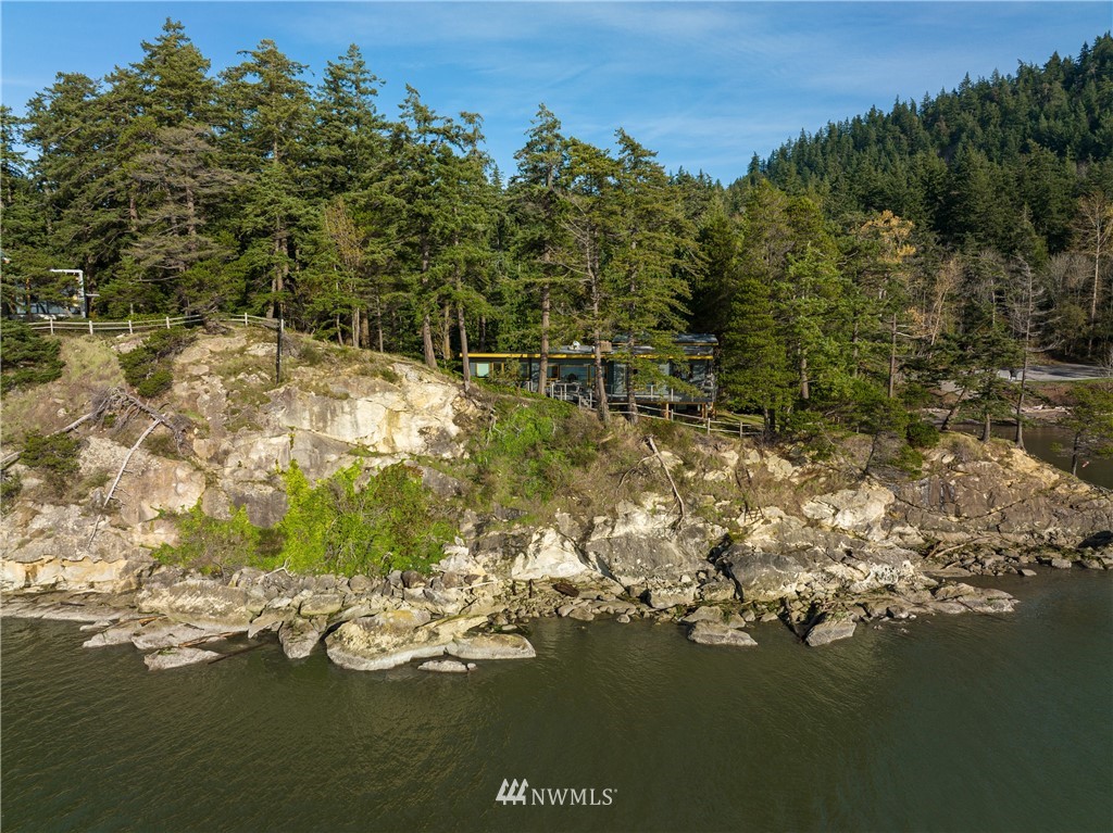 340 Cove Road Bellingham, WA 98229 - Photo 1 of 40