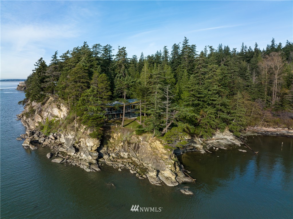 340 Cove Road Bellingham, WA 98229 - Photo 2 of 40 a view of lake