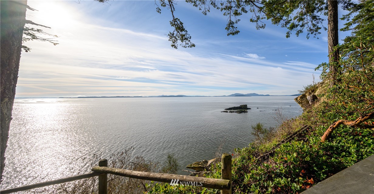 340 Cove Road Bellingham, WA 98229 - Photo 11 of 40 a view of a lake