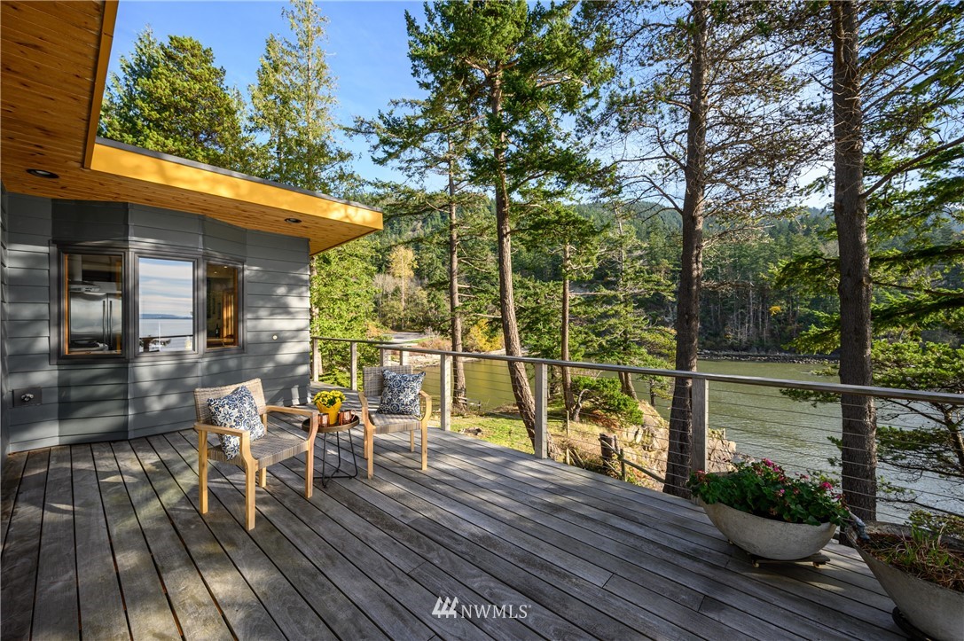 340 Cove Road Bellingham, WA 98229 - Photo 31 of 40 a view of deck with patio