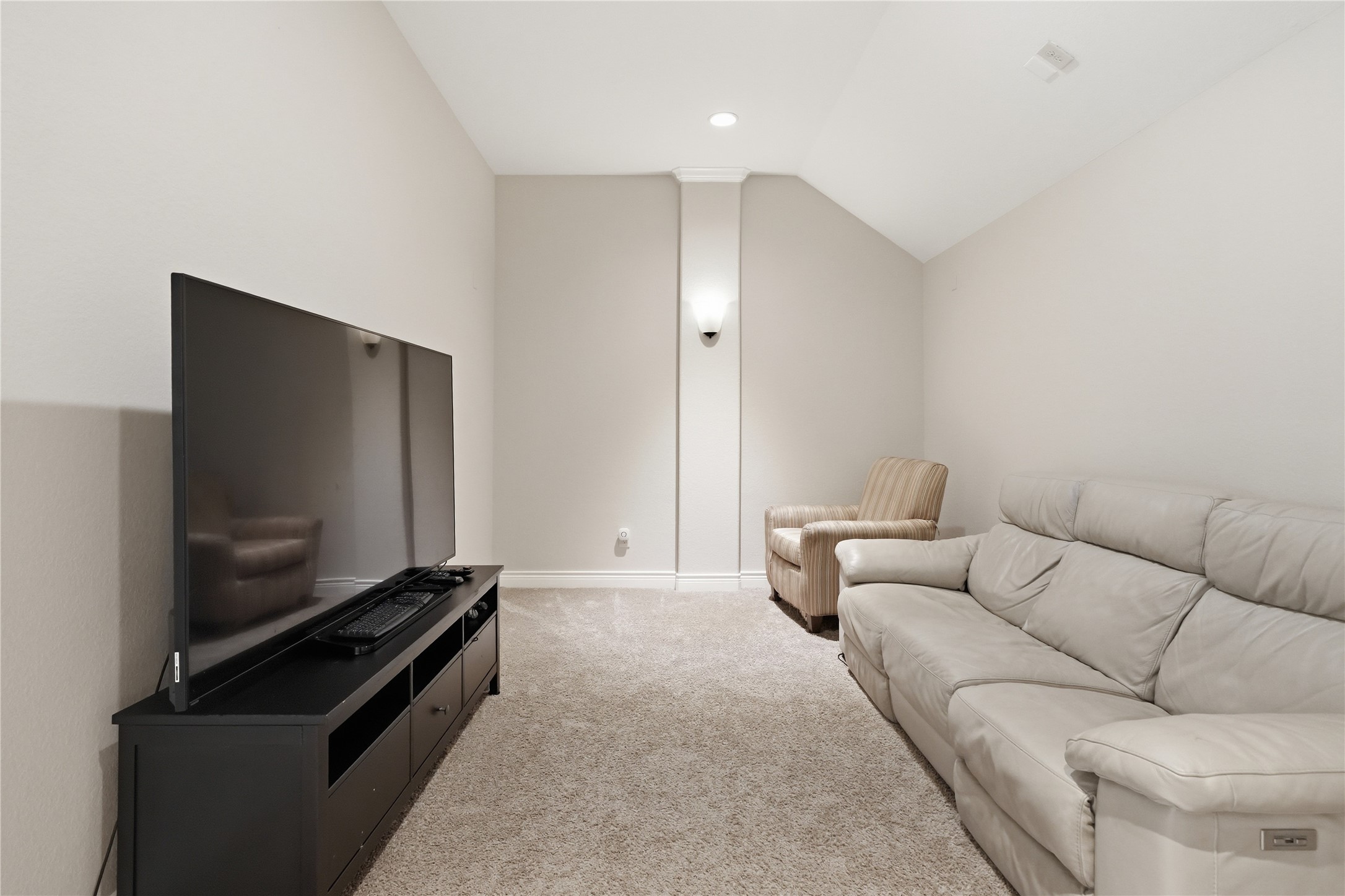 6429 Remlap Street Houston, TX 77055 - Photo 23 of 30 Versatile media room offering a quiet retreat for TV, gaming, or an additional lounge area.