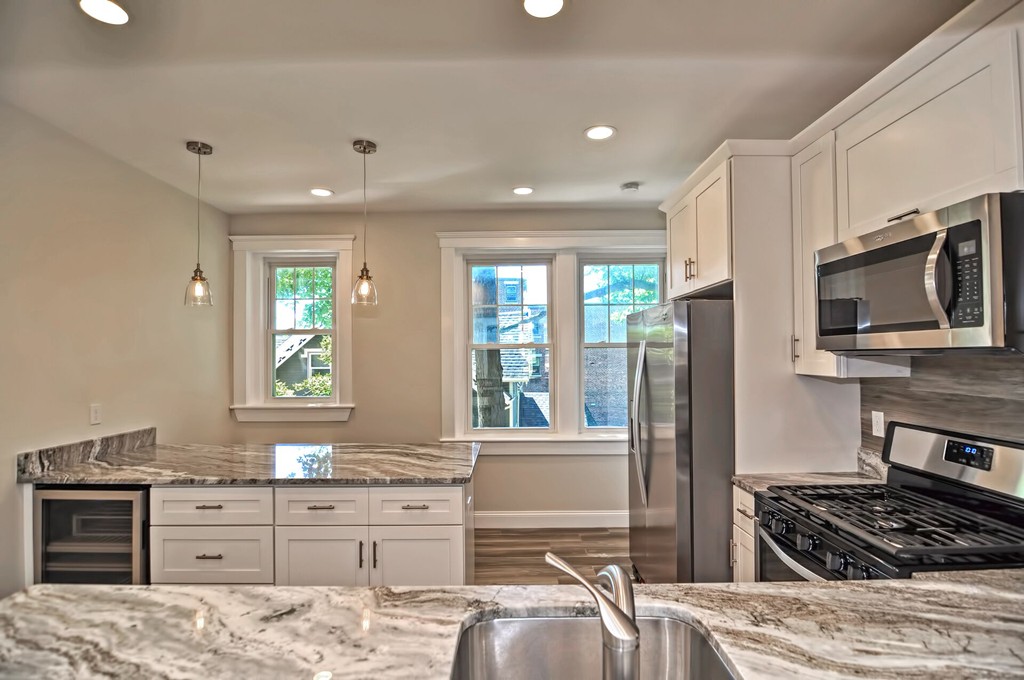 453 Washington Street, Unit 4 Brookline, MA 02446 - Photo 2 of 12