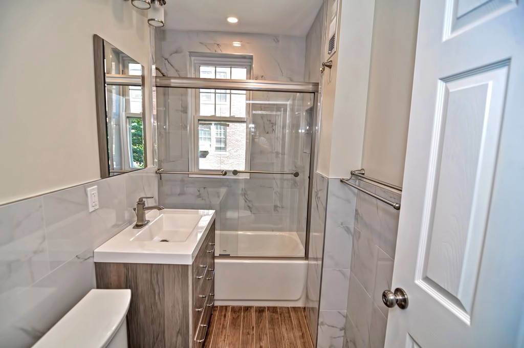 453 Washington Street, Unit 4 Brookline, MA 02446 - Photo 9 of 12