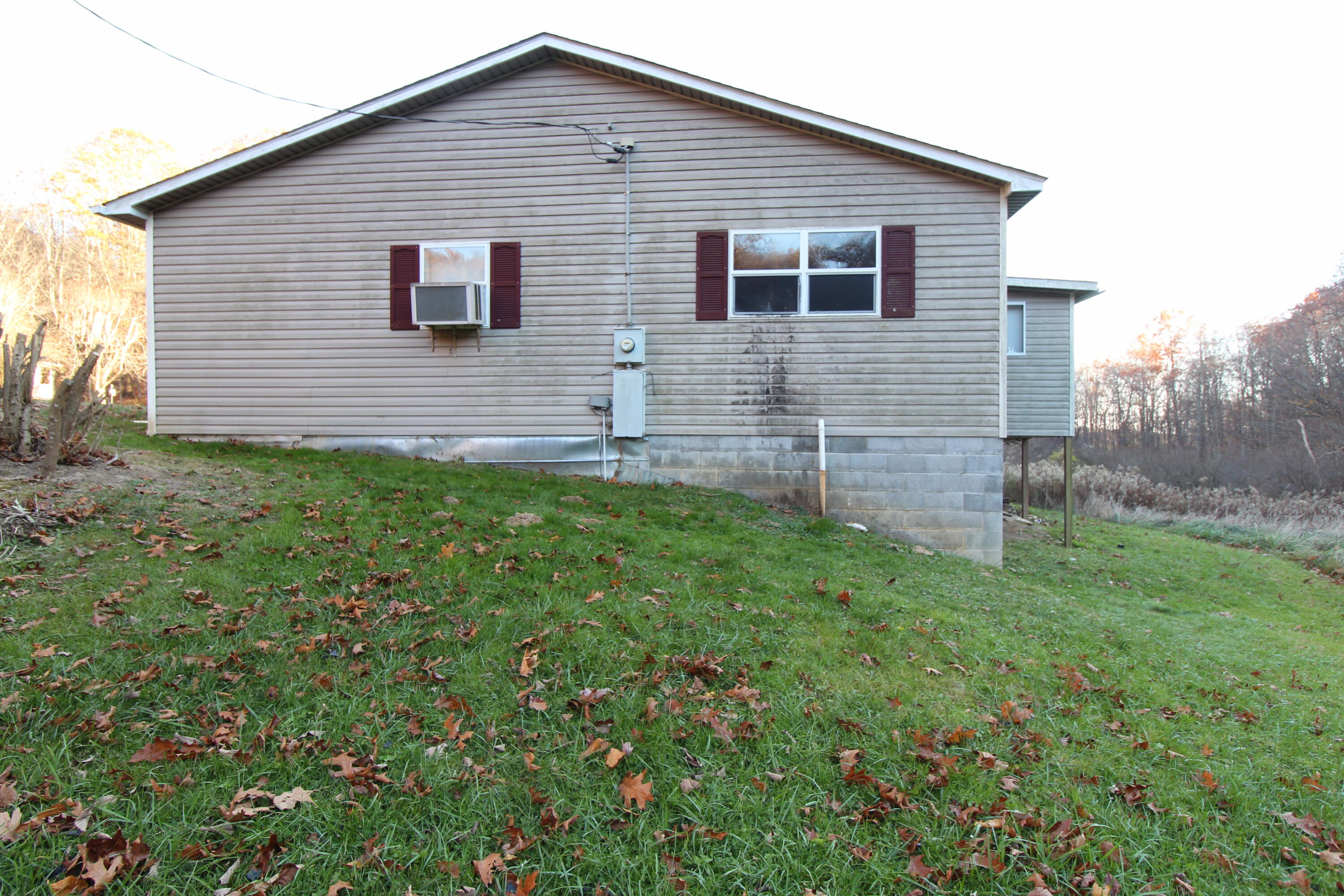 9031 Judson Road Hinton, WV 25951 - Photo 29 of 32 Gallery Image 29