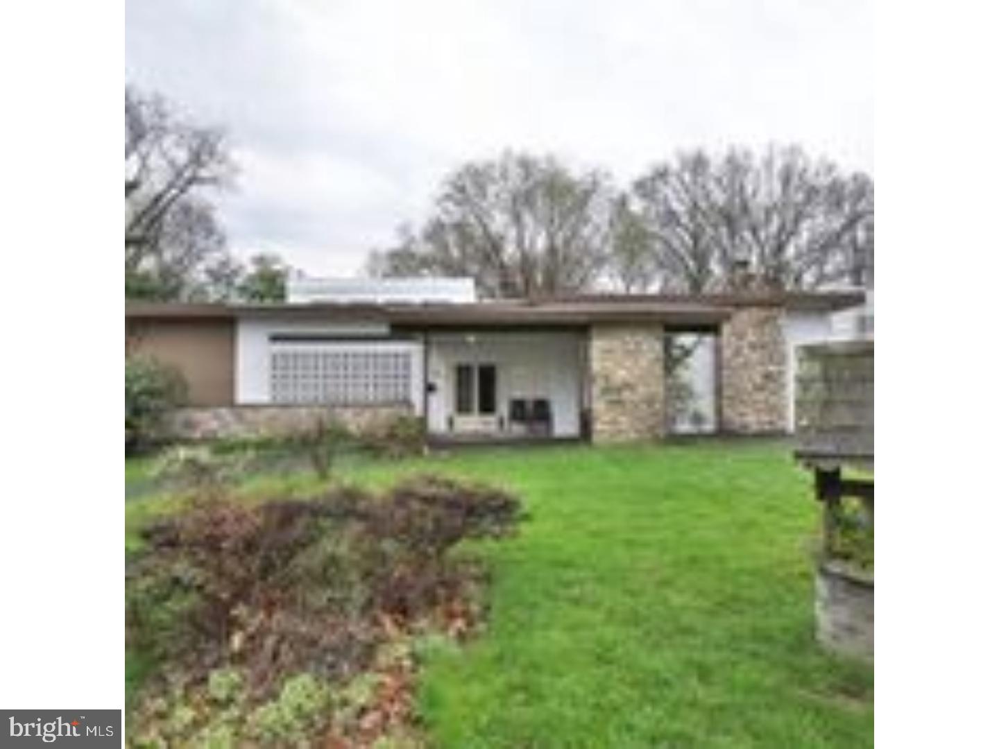 593 Lowell Road Warminster, PA 18974 - Photo 1 of 25 Gallery Image 1