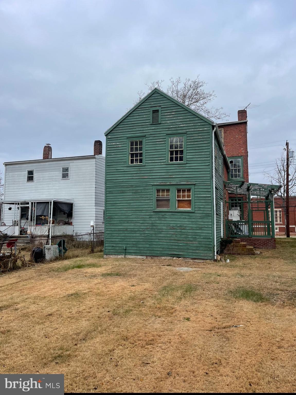 91 West Broadway Salem, NJ 08079 - Photo 19 of 20 a front view of a house with a yard