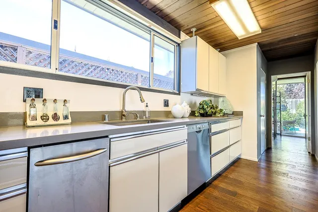 $1,848,000 | 275 Puffin Court, Foster City, CA 94404