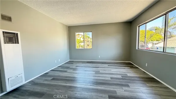 $2,250 | 3310 East Ransom Street, Unit 3, Long Beach, CA 90804