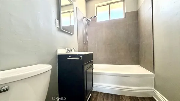 $2,250 | 3310 East Ransom Street, Unit 3, Long Beach, CA 90804