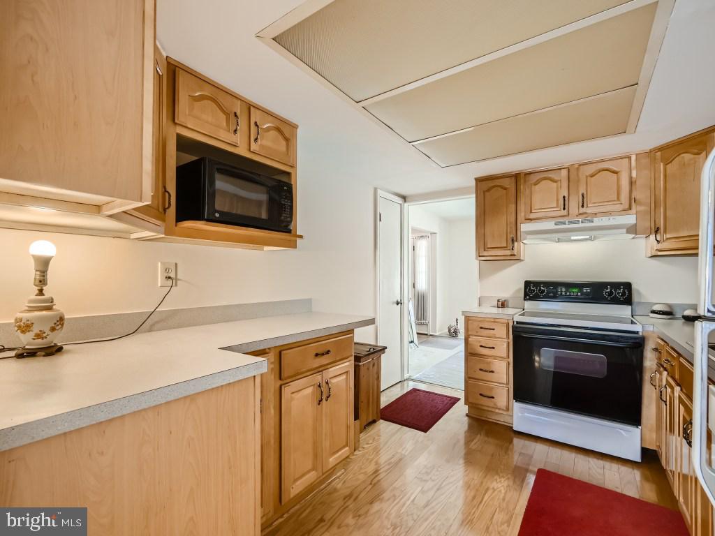 9921 Boise Road Laurel, MD 20708 - Photo 8 of 26 Kitchen