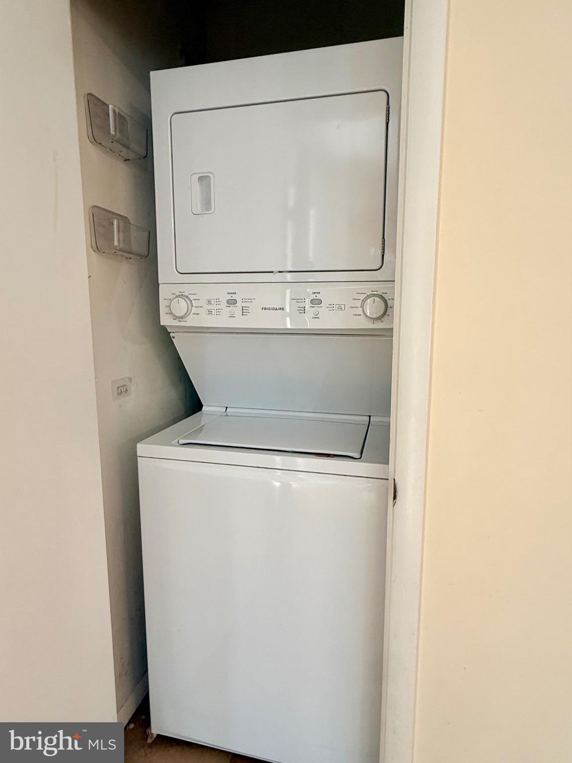 1628 Ripon Place Alexandria, VA 22302 - Photo 16 of 21 Stackable laundry - in unit